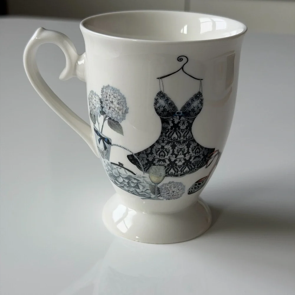Summer River Elegant Coffee Mug-Shampagne Glass,Stiletto Heel,Clutch & Hudrangea